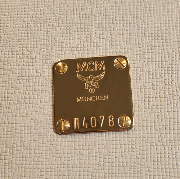 MCM Cream Shoulder Bag/Saddle Bag with Gold Accents - Picture 13 of 13